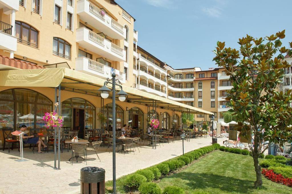 Apartamento Royal Sun, 6 People, 600 M From The Sea Sunny Beach Exterior foto